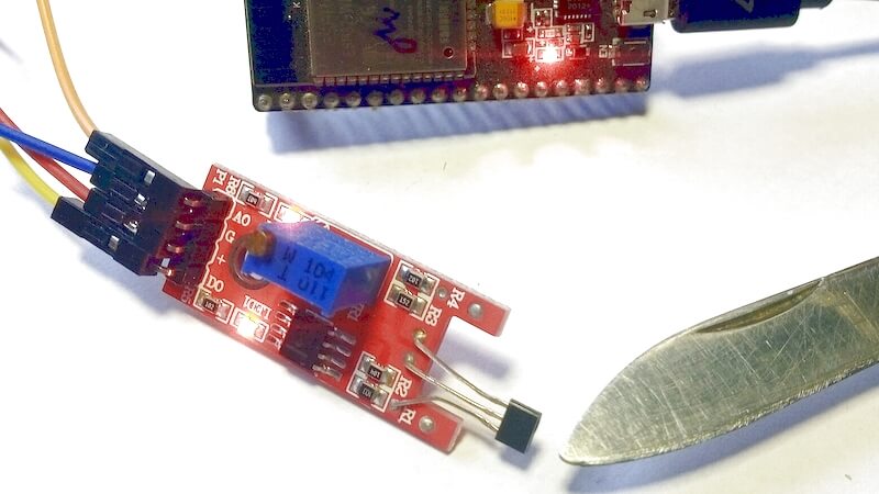 Magneticky senzor + ESP32 - foto